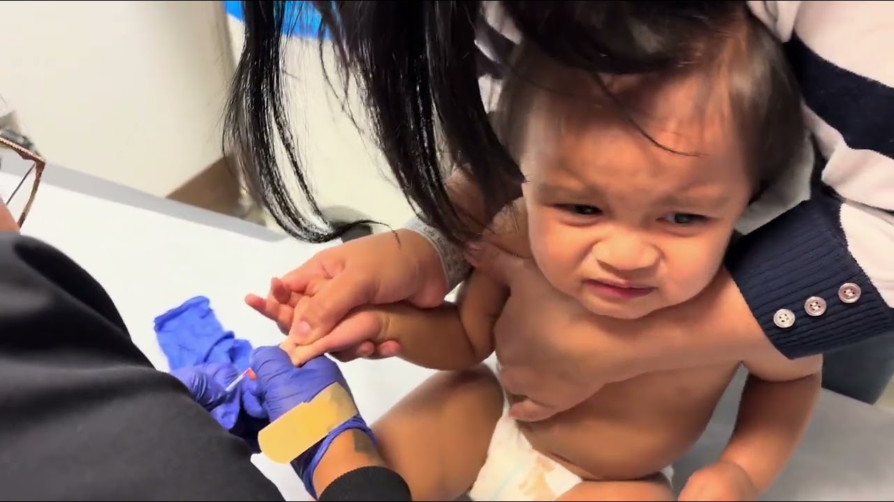 Kunjungan ke dokter untuk check-up 14 bulan