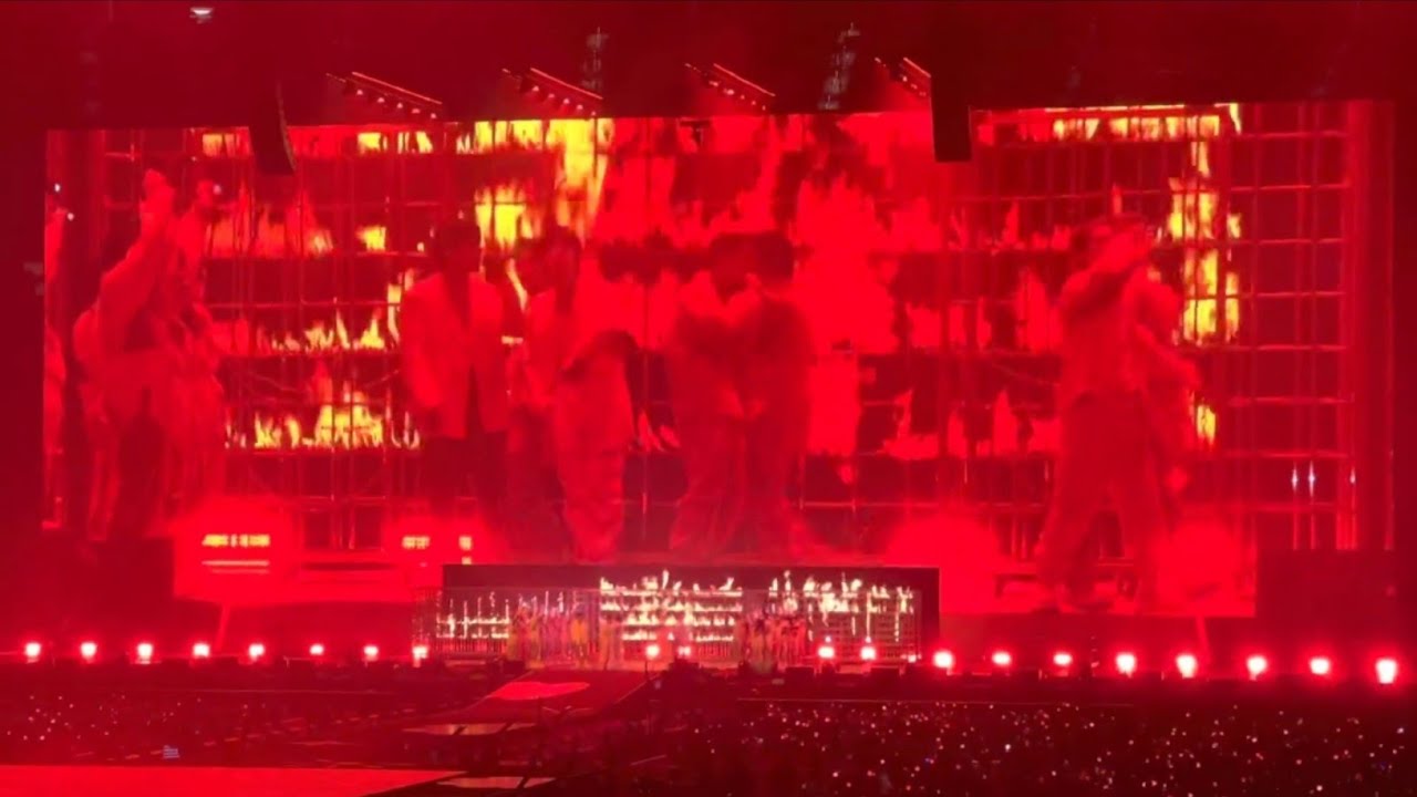 BTS 'FIRE' - LIVE PLAY in LA SoFi Stadium (Full Video)