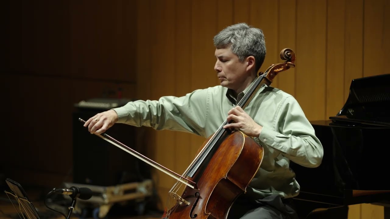 Thomas Kraines performs 