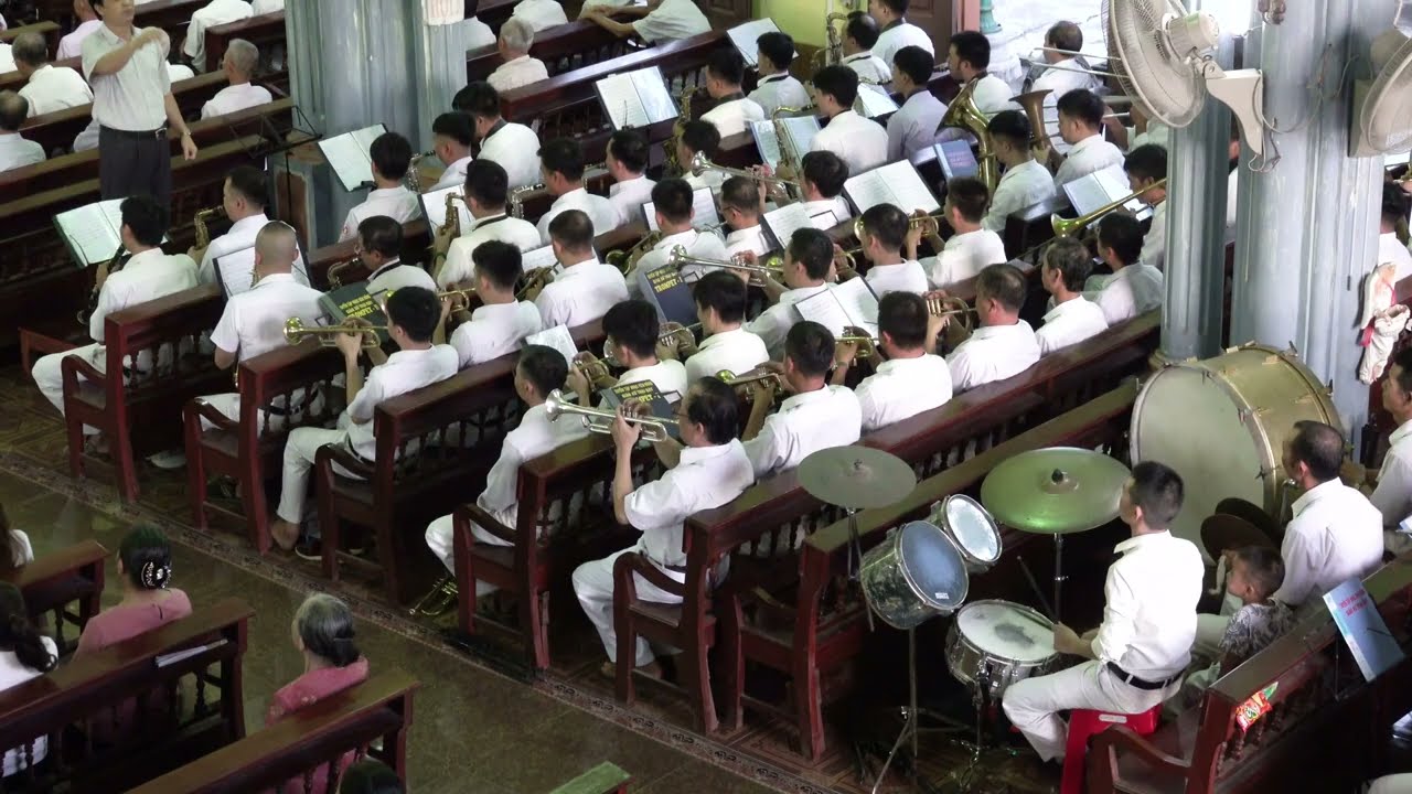 Lên Đền Thánh || Hội Kèn Đồng Giáo Xứ Trại Đáy