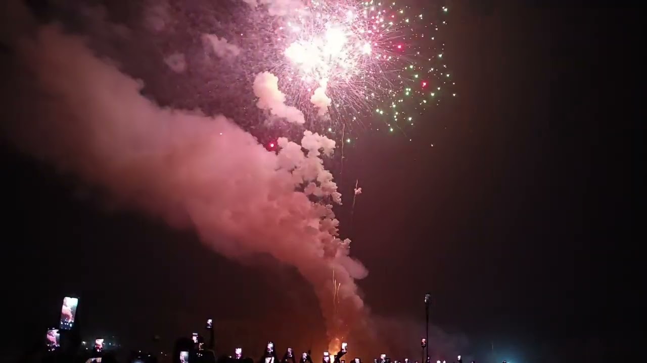 2026Thrissur കുന്നംകുളത്ത് കാവിലക്കാട് പൂരത്തോട് അനുബന്ധിച്ച് നടന്ന വെടിക്കെട്ട് പൊളിച്ചു മക്കളെ💥🎆