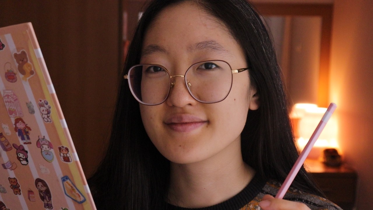 ASMR ROLEPLAY: PROFESSORA PARTICULAR 👩‍🏫✏️ (FALA SUAVE)