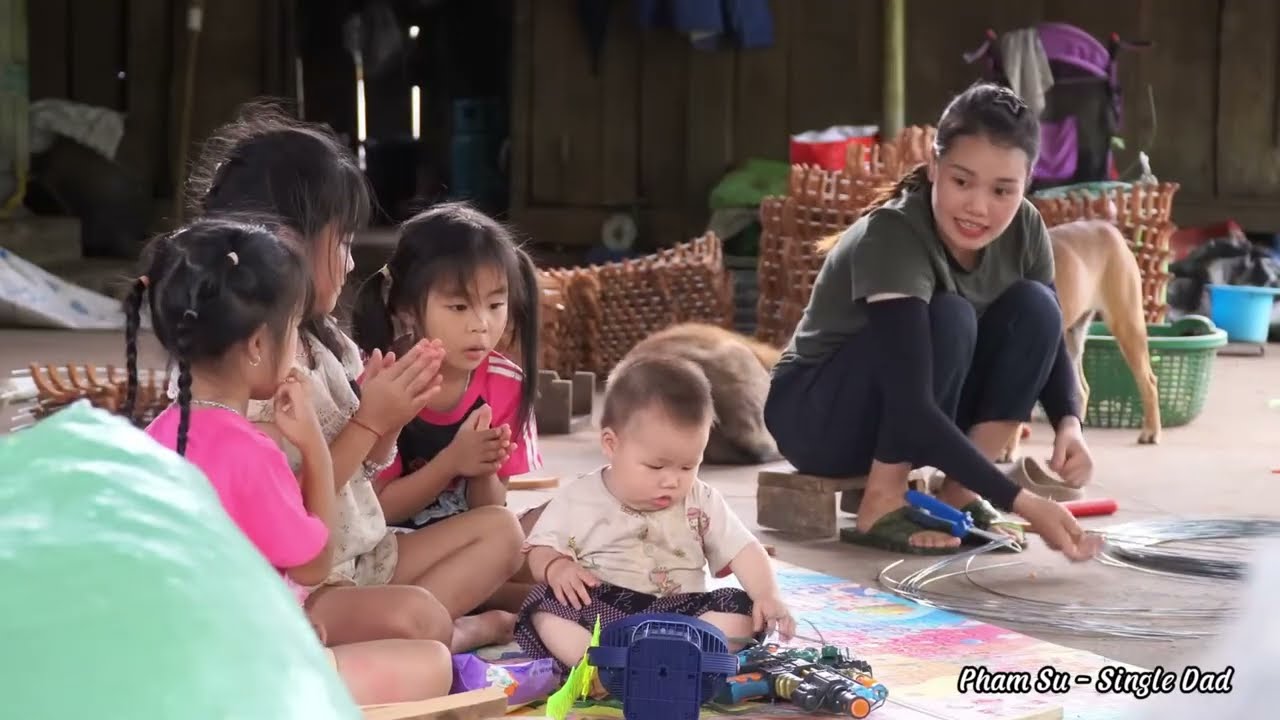 Recalling memories of the first day I met HUYEN. Lucky to meet a good girl