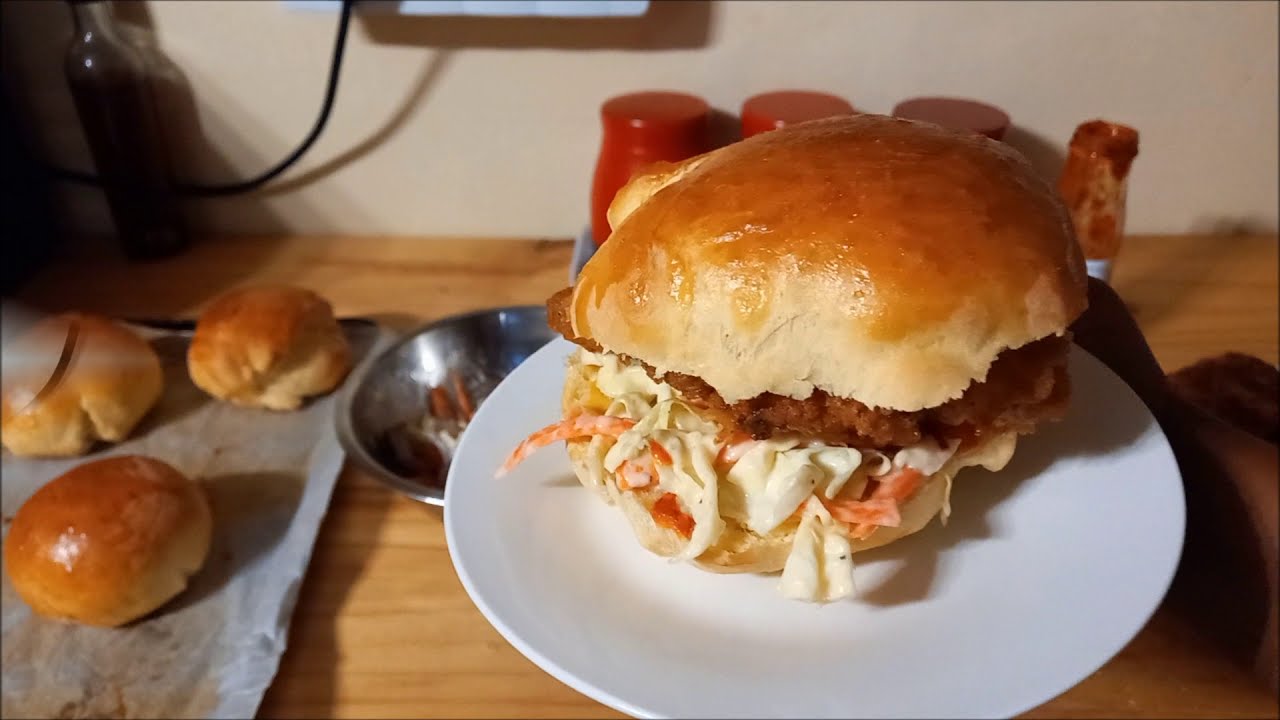 Homemade chicken burger on brioche bun l SO YUMMY l
