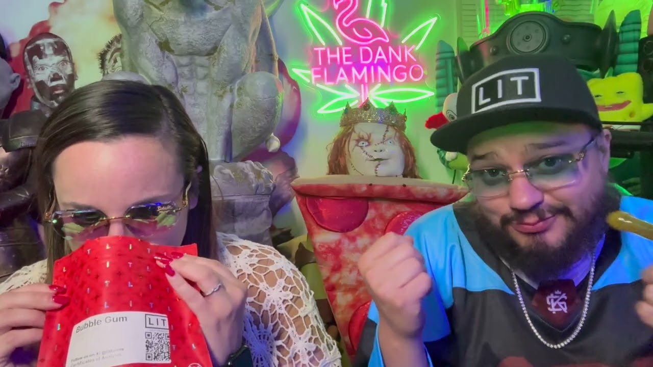 Which Supreme Strain from Lit Farms Smokes Best? Dankin with the Flamingos!!
