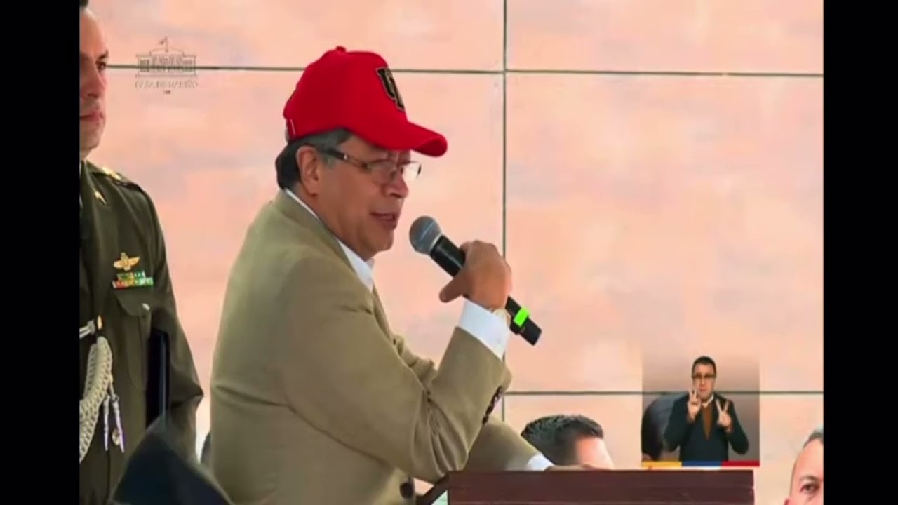 🔴 Presidente de Colombia, Gustavo Petro, critica a Nayib Bukele por mega c&aacute;rcel