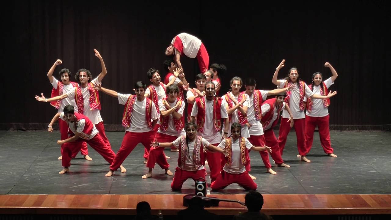 Kharma Crew Danzando en Lima 2016 ( Perú Kharma Trofeo de Plata)