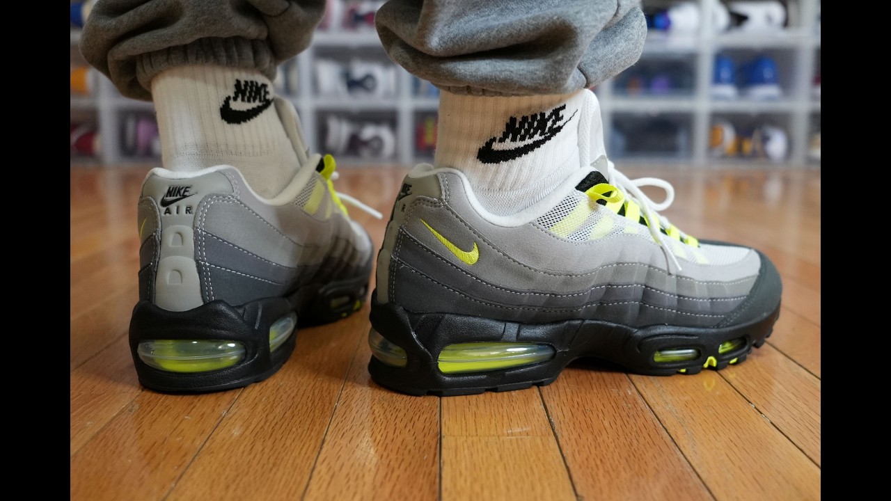 Верность оригиналу! Обзор и фото на ногах кроссовок AIR MAX 95 