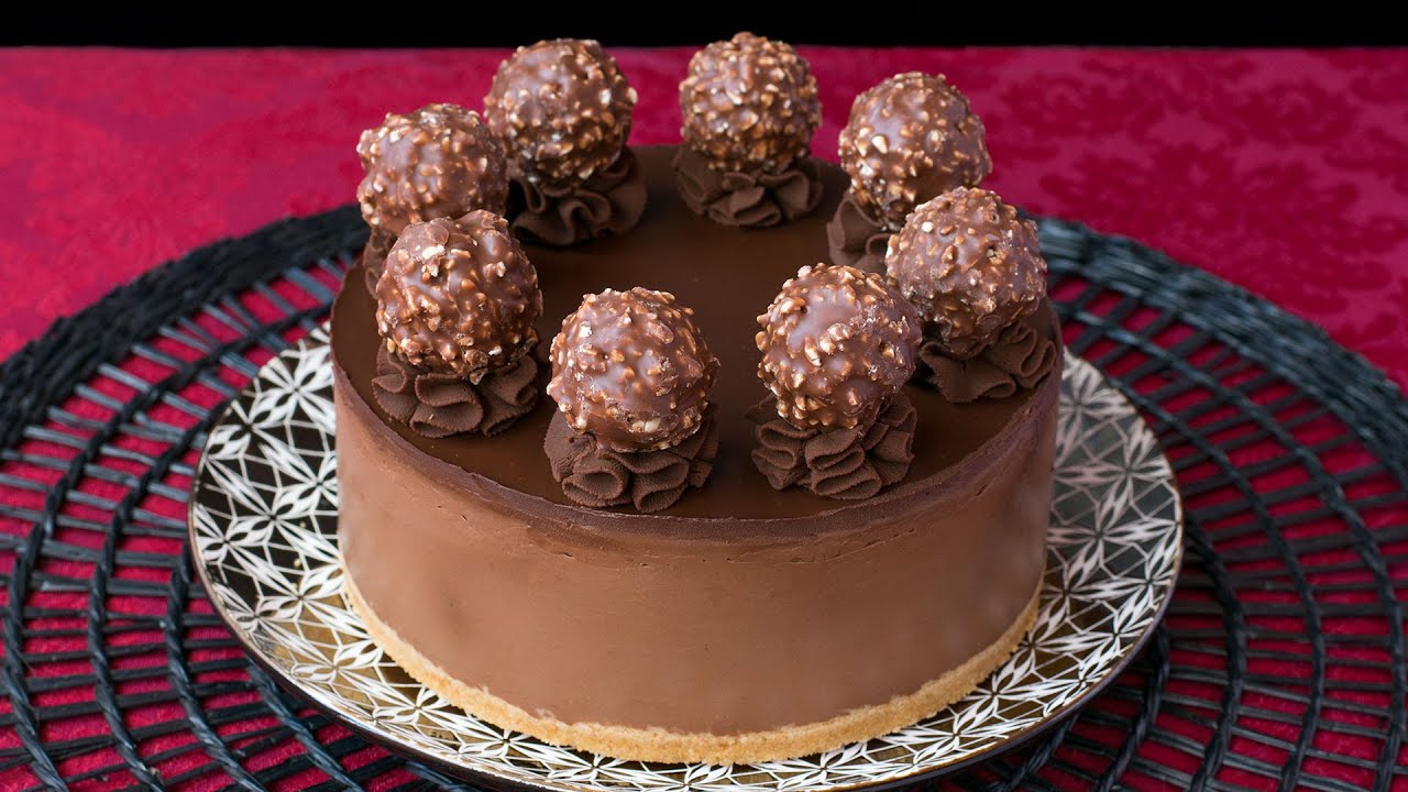 Tarta de Ferrero Rocher y chocolate | Sin horno, muy fácil y rica