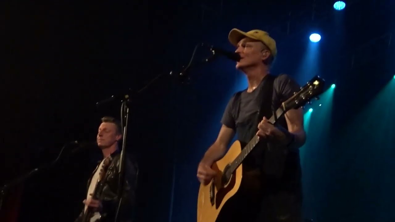 Travis - Indefinitely @ Le Trianon (Paris)