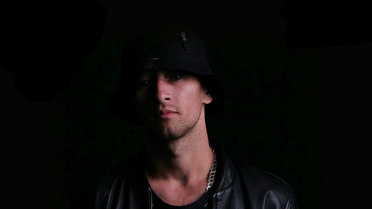 Uzboom ft G Said - Sevgi Deb