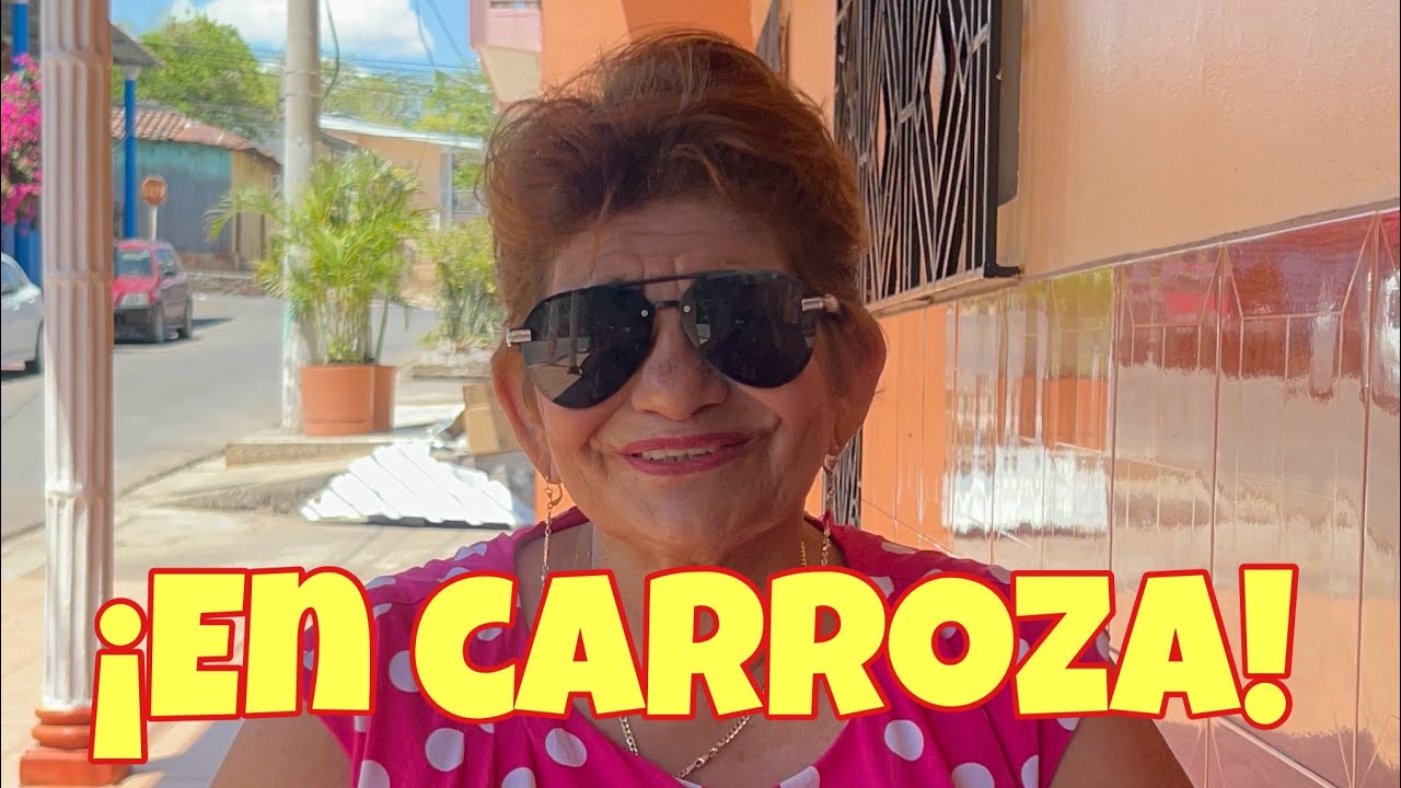 ¡Miren lo que pasó! Tía María en carroza y recibe un reconocimiento 😭🎉