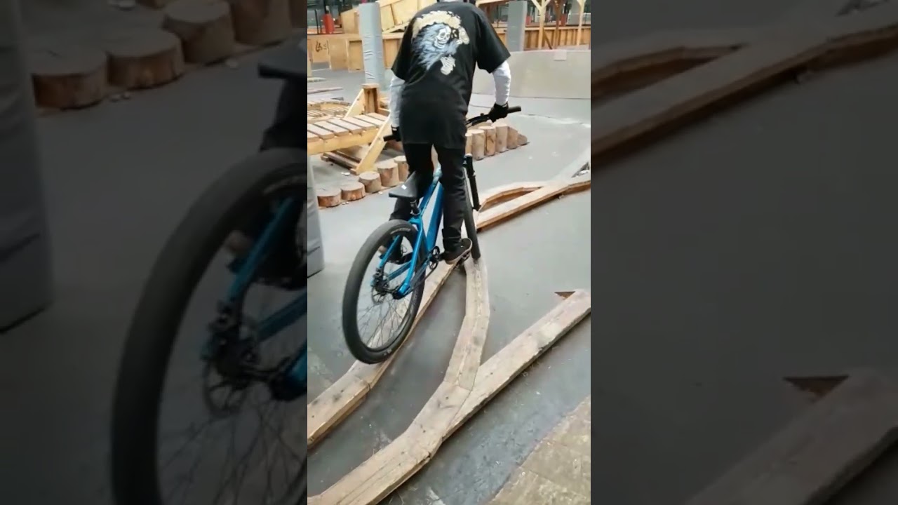 Stride indoor Bikepark/ Stra&szlig;bourg (Frankreich)