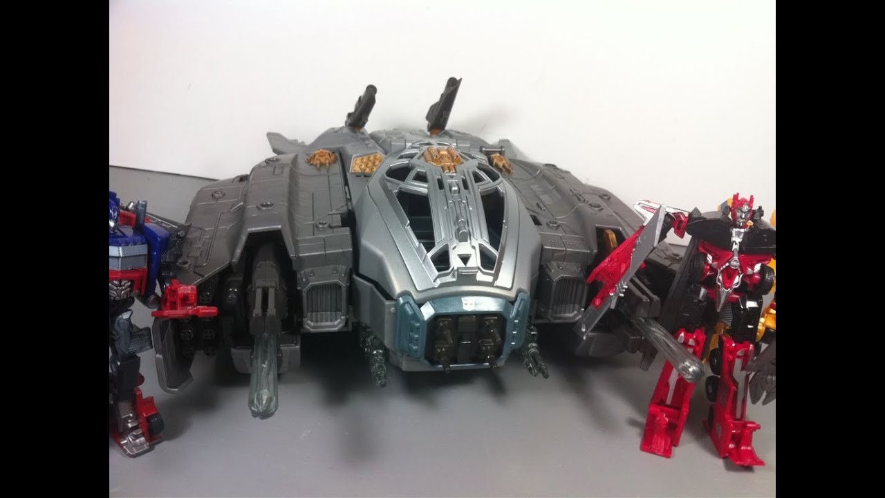 Transformers 3 DOTM Movie Autobot Ark Playset with Roller Cyberverse Review