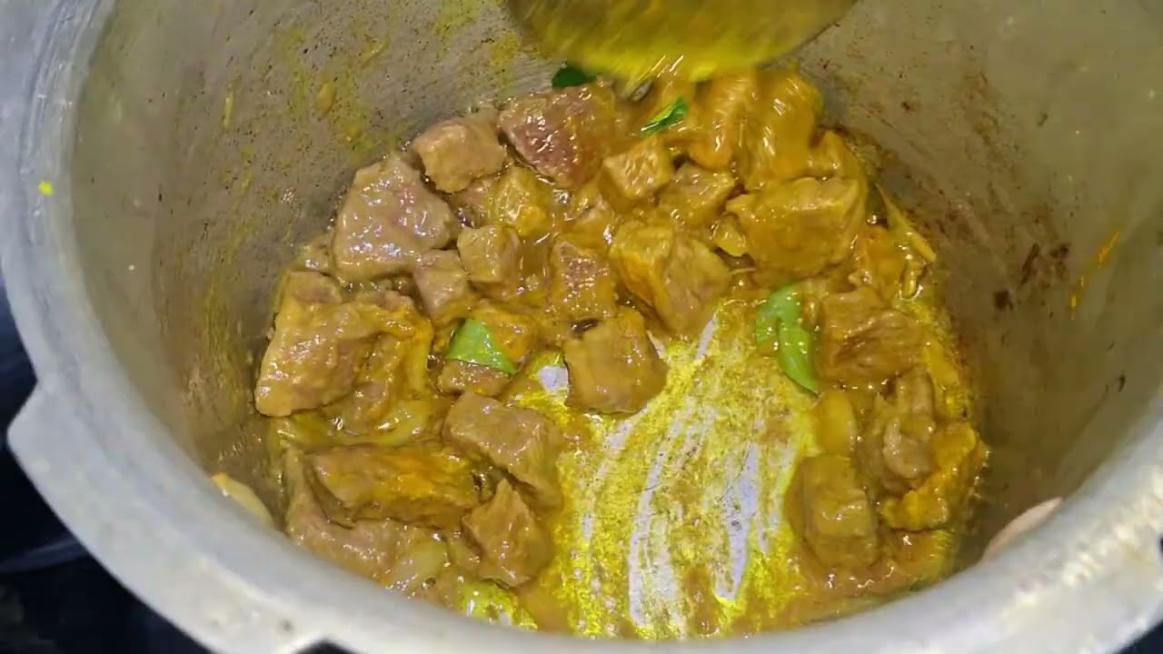 Green motton in hyderabadi style #cookwithunnisa1 #cooking #food #salan #curry #hyderabad #video 