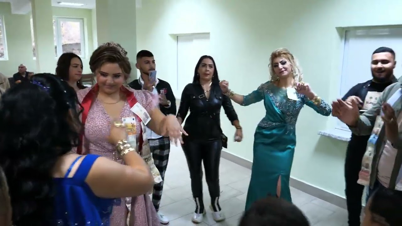 8- 9 .11 2023 На живо Карапелит