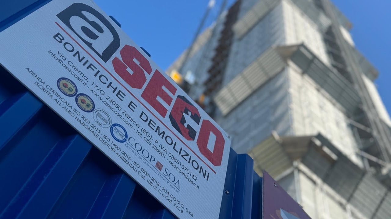 Bonifica amianto e intervento strip out a Torino per Aseco S.r.l.