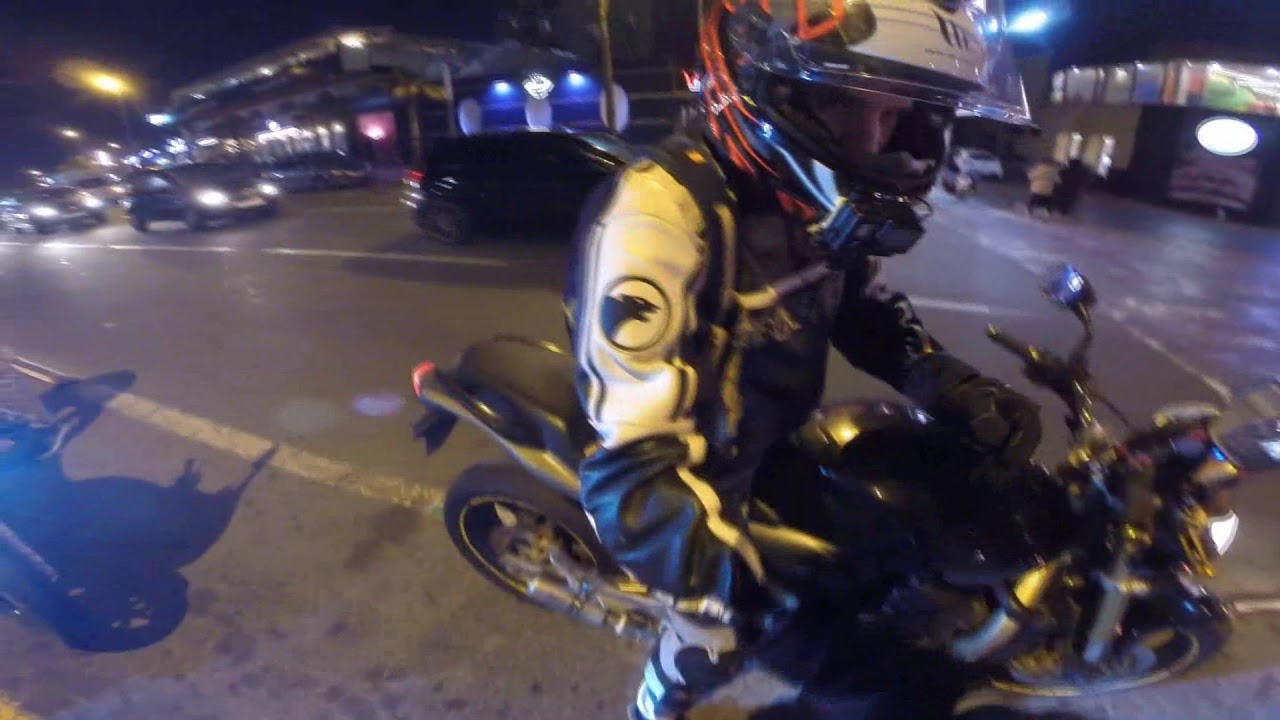 Meeting Des Moto-Vloggeurs (Biker8, AnbuRider, Jobbiker-Boy, V-Biker..) Et Du Wheeling Autour Casa !