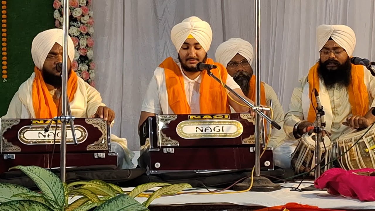 Satgur Aage Sees Bhet Deo