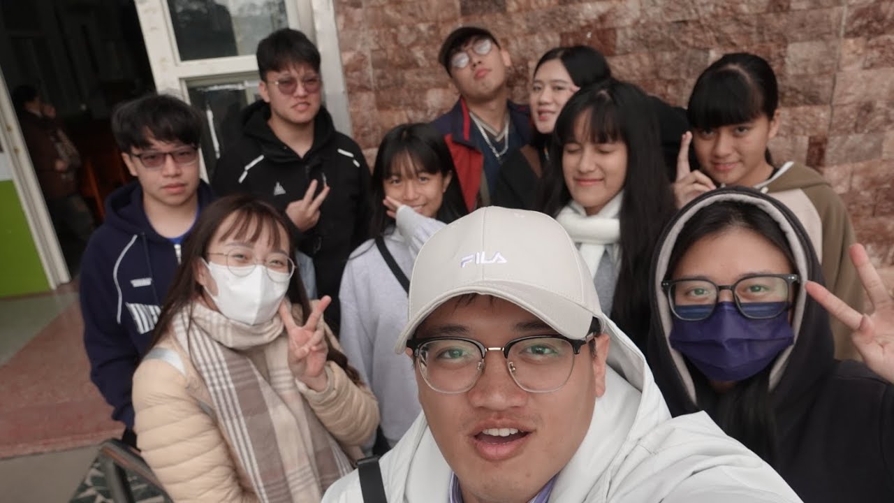 【太魯閣教會|青年敬拜】1.我的救贖者活著 2.所以我不問為什麼？
