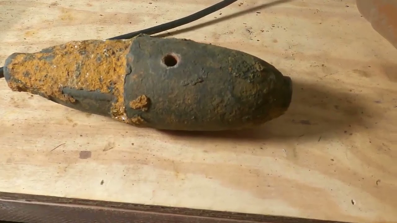 Cleaning and Preserving a Civil War Artillery Shell!!