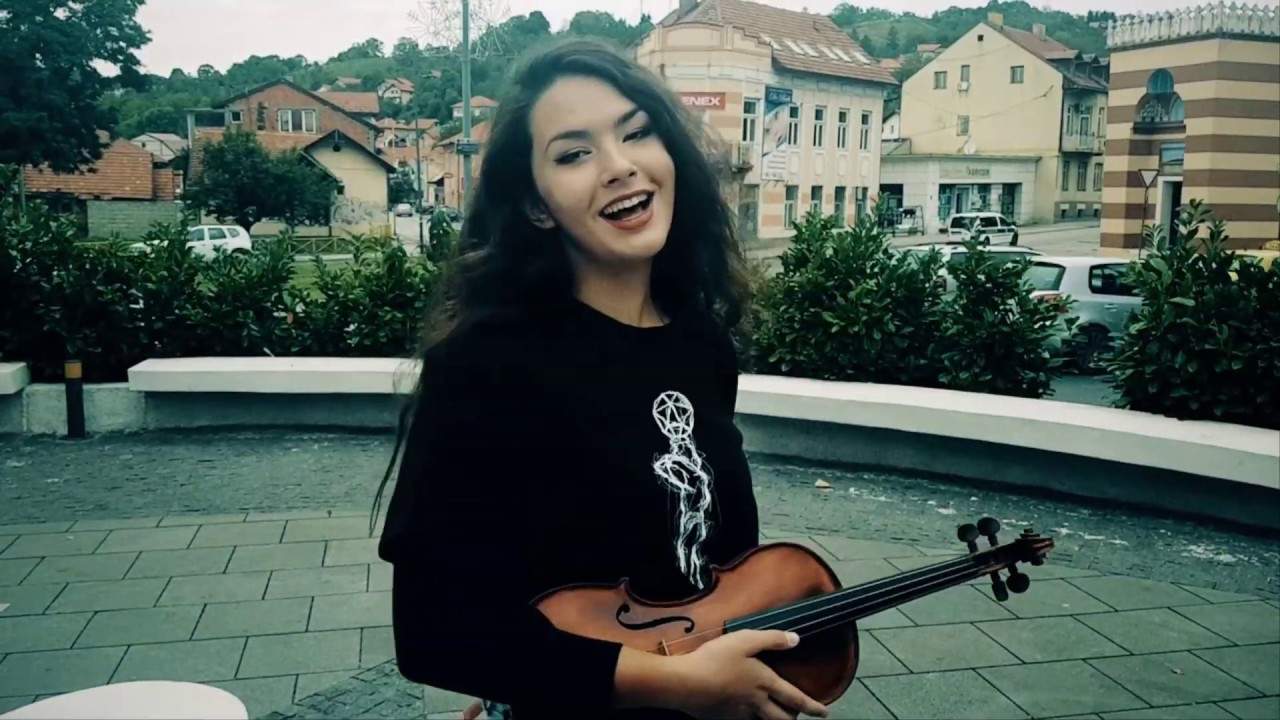 JUTRO&Friends-Jedna ljubav,jedan grad