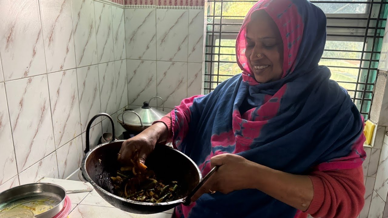 মিতা ফুম্মার  হাতের মসলা ছাড়া তরকারি!😛সেই স্বাদ