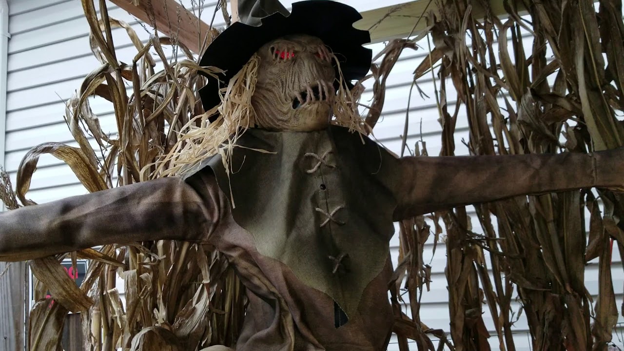 Halloween yard haunt 2018 walk through. Dead End Cemetery