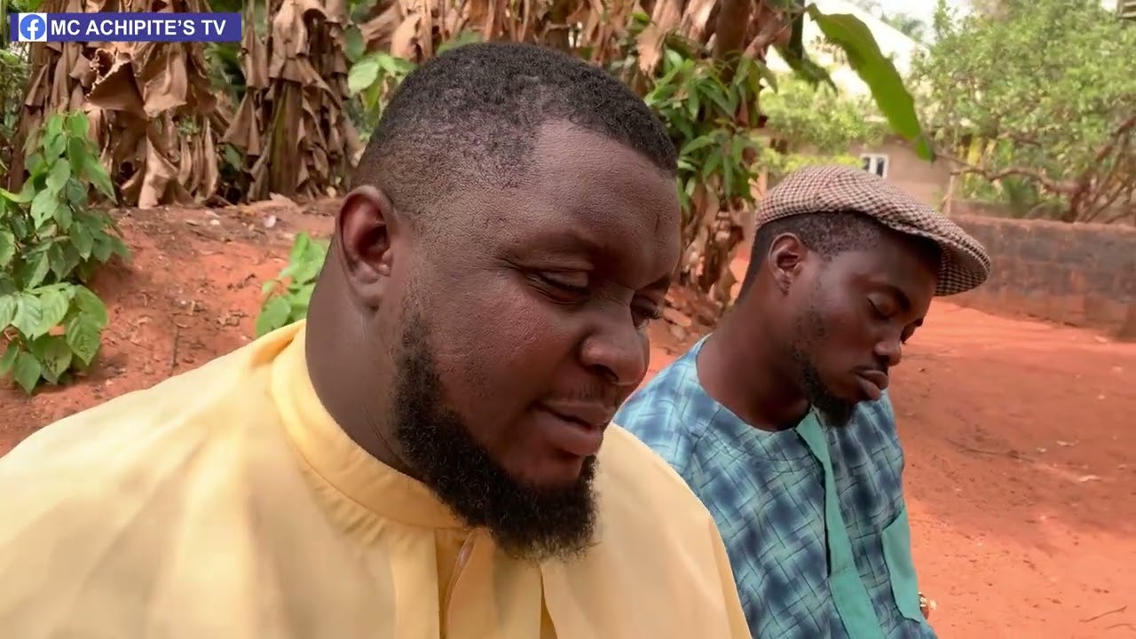Младший брат приходского священника нацелился на церковные деньги.