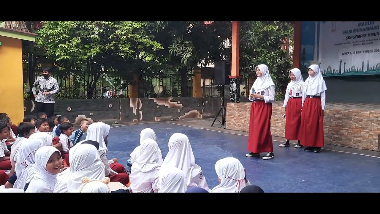 Belajar Stand Up dari buku yang ditulis masinh-masing 