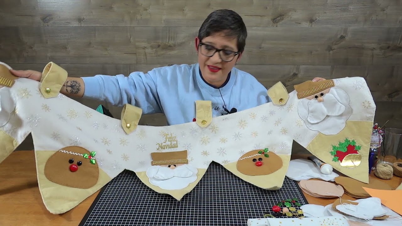 Cenefa navideña con Pascuero y galleta. Incluye moldes. Yasna Pino. Casa Puchinni.