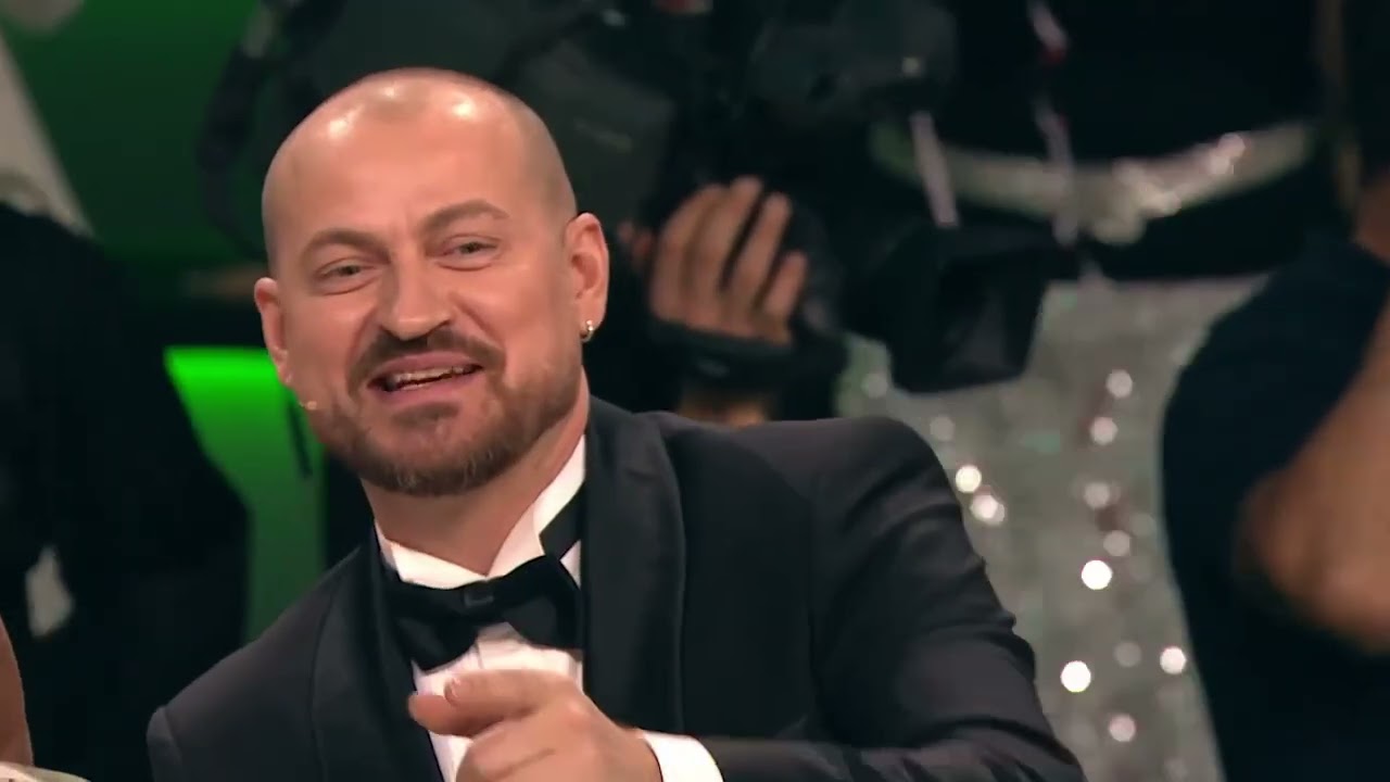 Смотрите СЕГОДНЯ 31 декабря 2025 г. самый народный огонек за два часа до НГ 🔥🔥🔥 с моим участием!