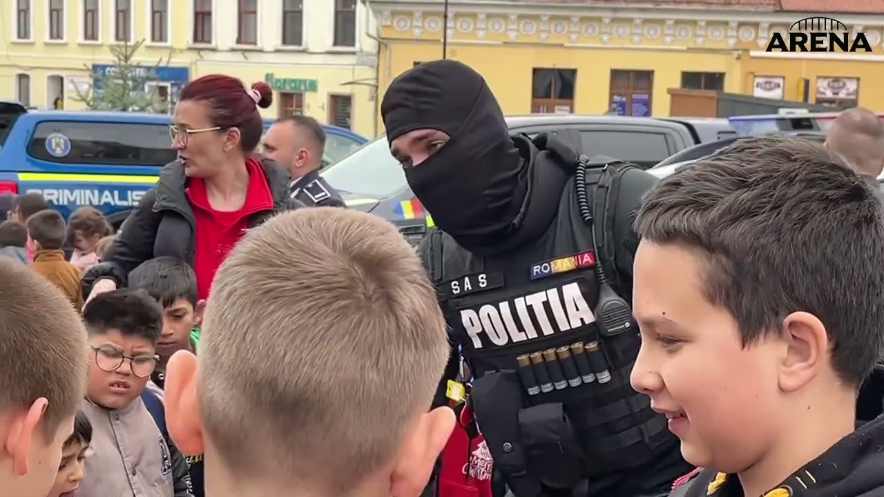 Politia si elevii in centrul Orastiei