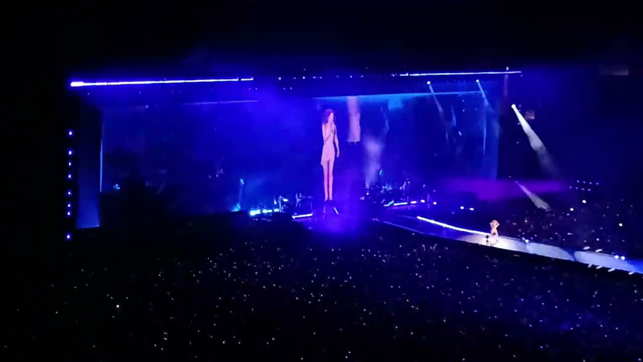 Shakira - Las de La Intuicion/Estoy Aqui(LMYNL World Tour Rio De Janeiro)