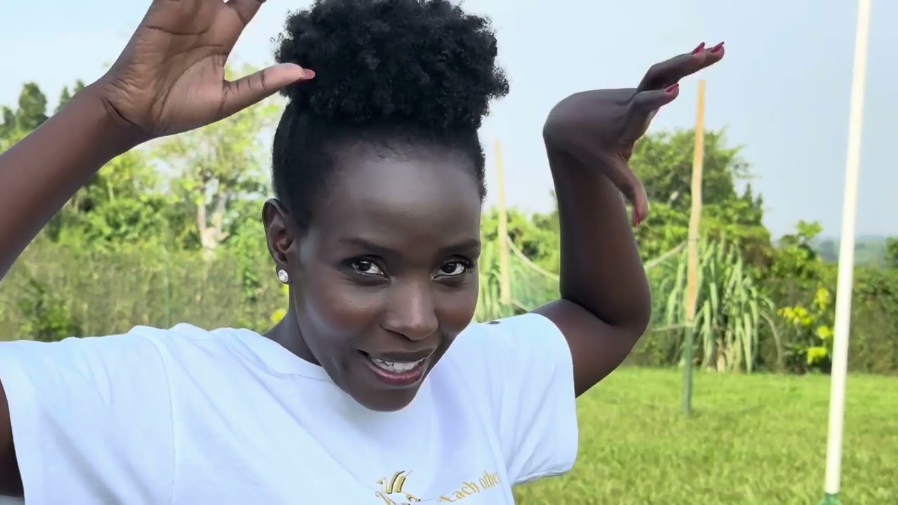&ldquo;She Built a Farm Stay&hellip; Now It Makes Thousands Every Month!&rdquo;