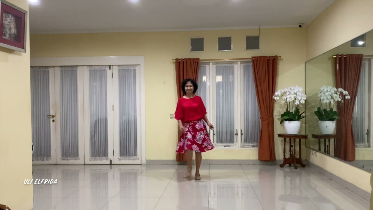 Live Laugh Love Together Line Dance. Choreo: Marchy Susilani, Uli Elfrida & Katarina Sherrina (INA)