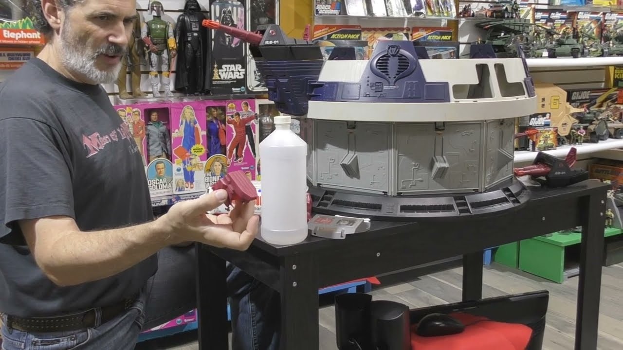 Tips on Cleaning Vintage Toys & Playsets! Cleaning a GI Joe Terror Drome!