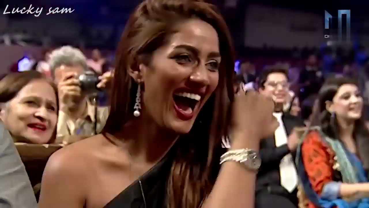 Umer Shareef  and  Mathira  Award show