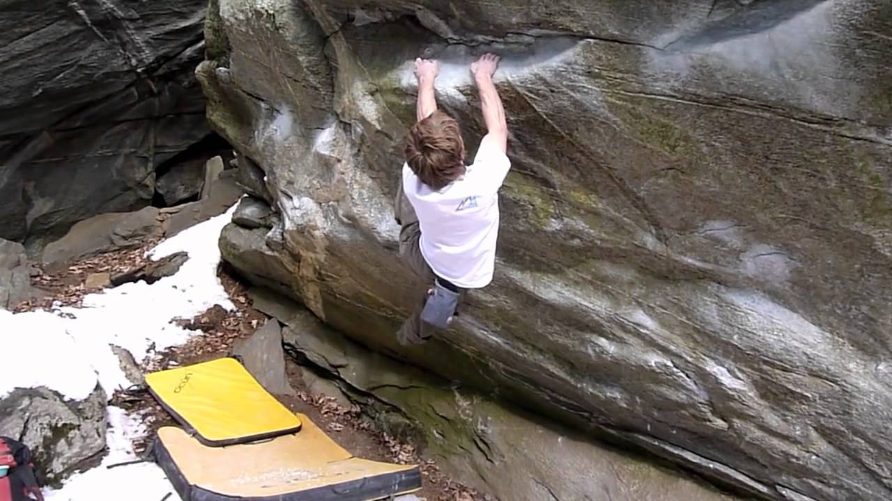 Bouldering | Hansi W. vs Storm Before The Calm | Maltatal