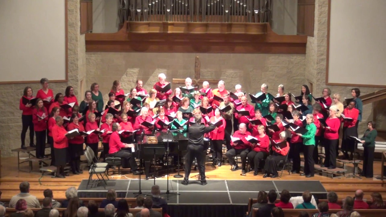Durham Community Choir performs Sparklejollytwinklejingley