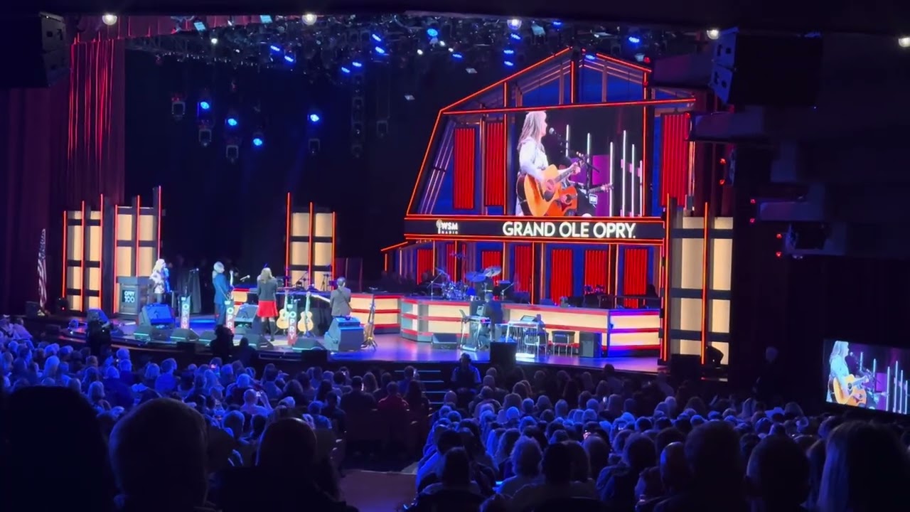 Suzy Bogguss Grand Ole Opry Induction by Reba Jan 16, 2026