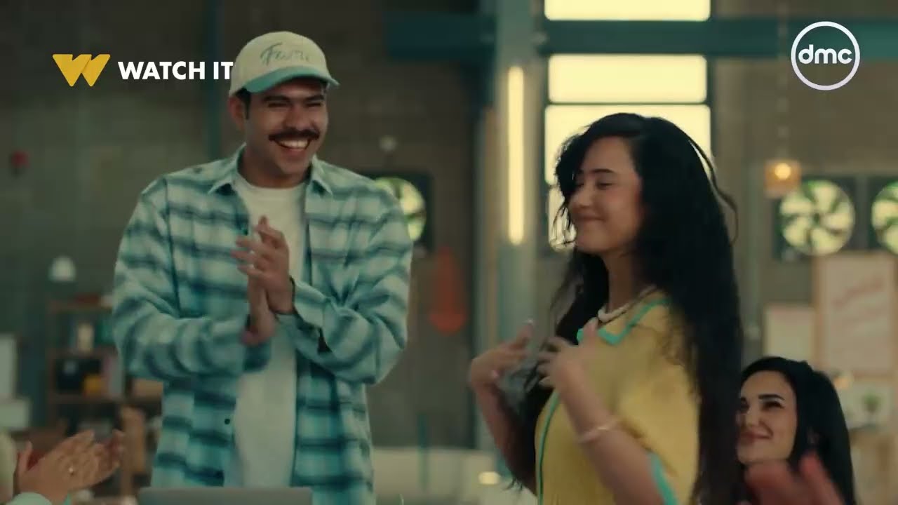 فخر الدلتا - فخر مش عايز يبدأ شغله بدعاية لمحل كشري 😂