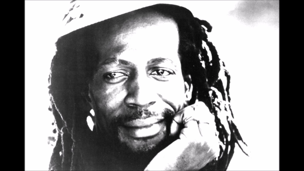 Gregory Isaacs - A Bit Too Shy (2002)