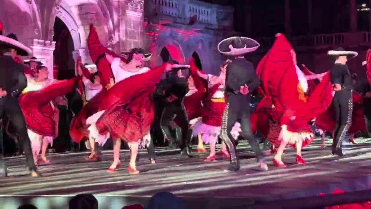 Beautiful Ballet Folklórico de México dance performance on Jan. 3 at National Museum of History
