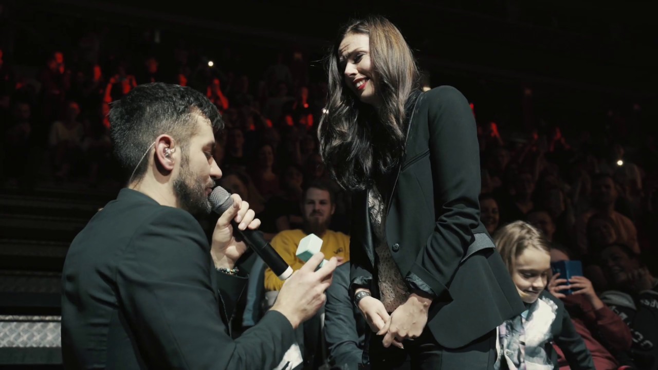 Marek Ztracený požádal o ruku svou přítelkyni před vyprodanou O2 Arenou!