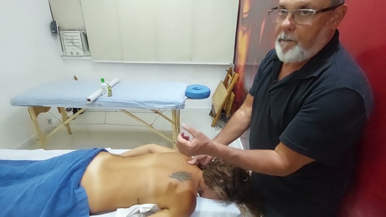 Massagem Desportiva - Liberação Miofascial Manual com Prof Rodolfo Correa Lima CECTH Copacabana RJ