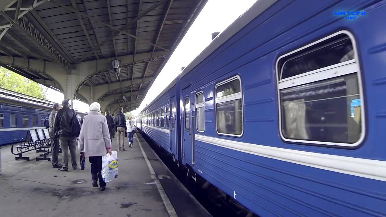 ТЭП70-0363. Прибытие поезда. Витебский вокзал 23.09.2013 г.