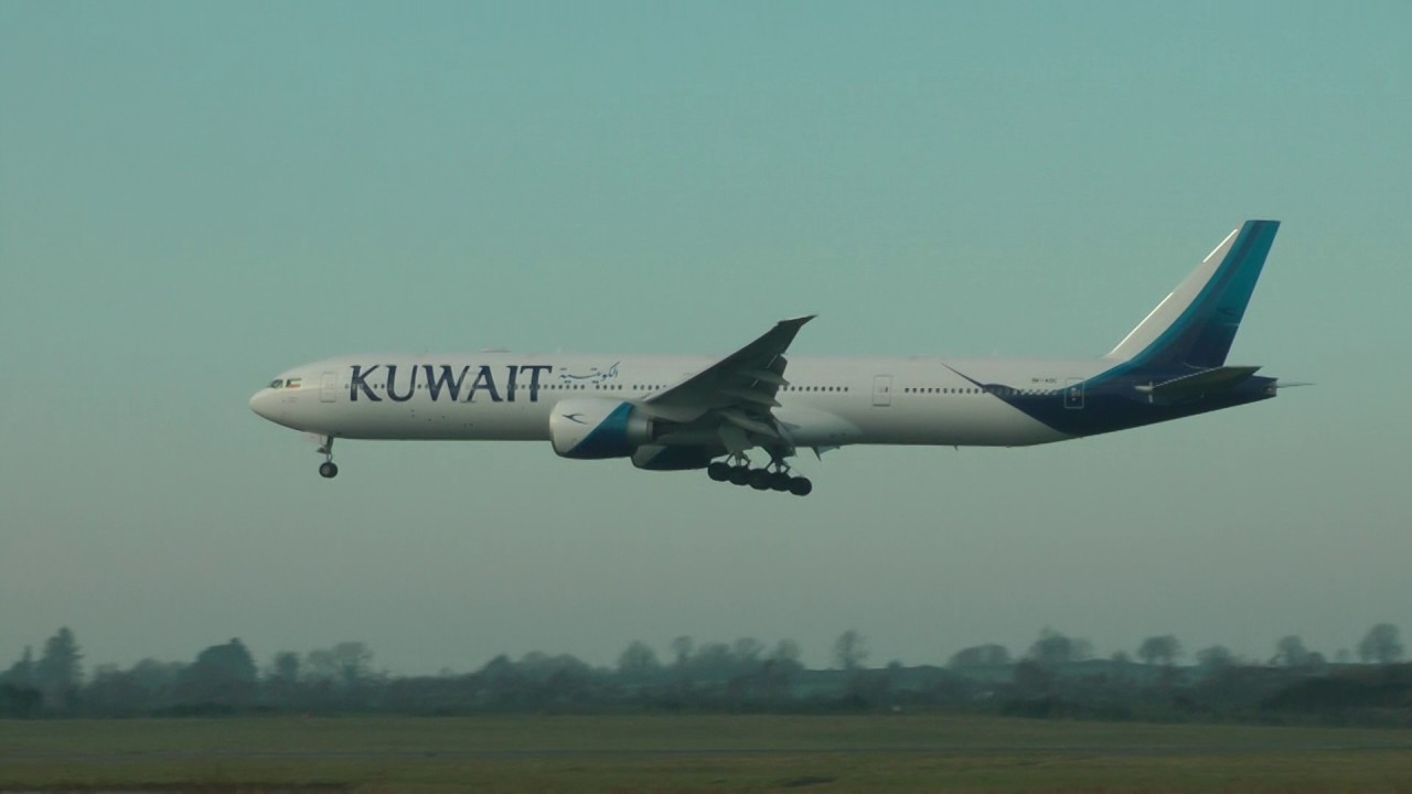 Kuwait Airways Boeing 773 - Landing Shannon Airport