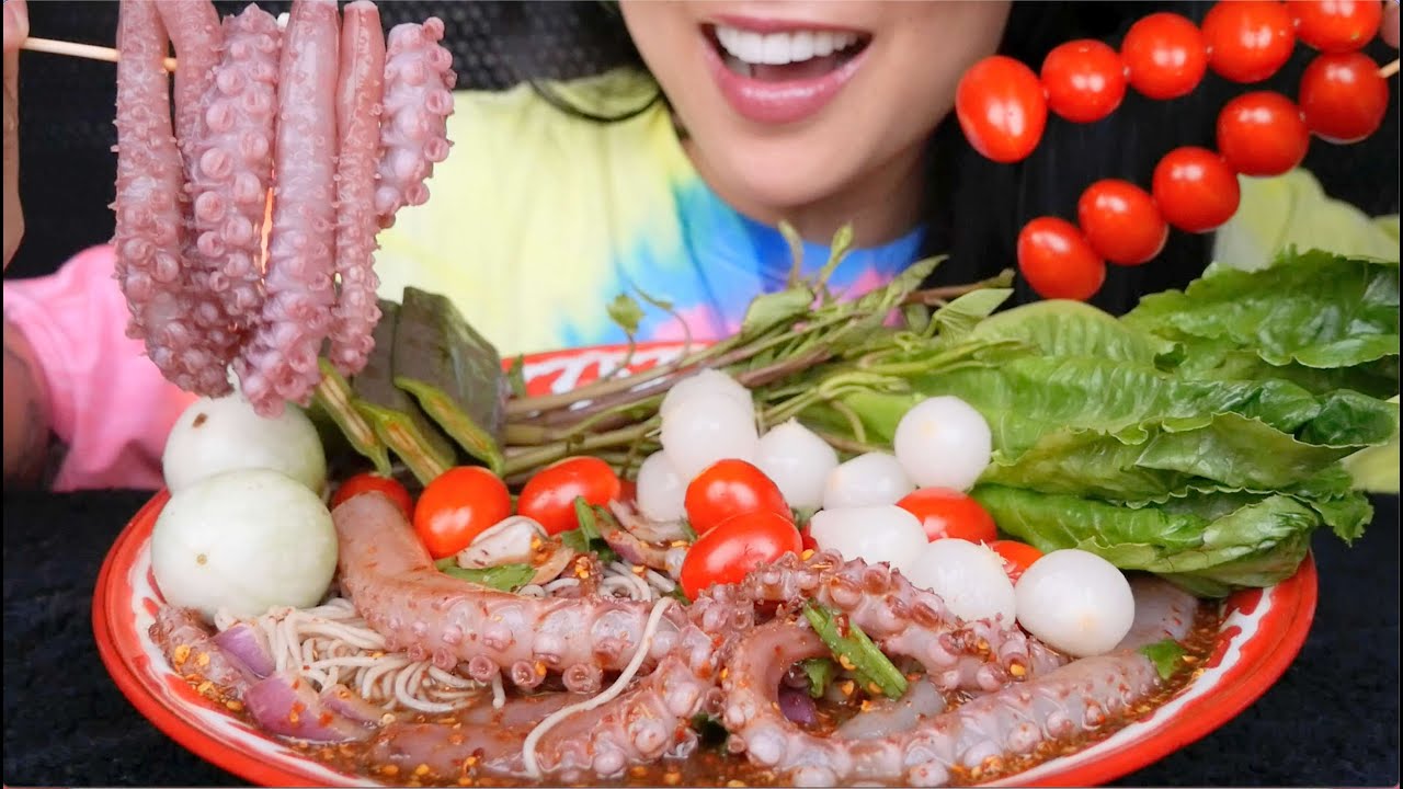 *SIMPLE RECIPE THAI SPICY OCTOPUS SALAD + FRESH VEGGIES (ASMR EATING SOUNDS) NO TALKING | SAS-ASMR