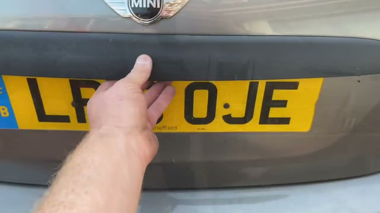 R56 mini boot switch replacement 